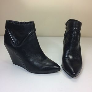 Seyechelles Black Leather Side Zip Ankle Boots